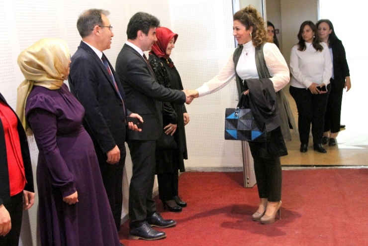 Üniversite De Kadınlara Özel Etkinlik