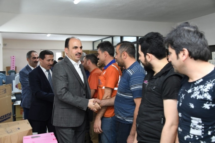 Başkan Altay Aykent Esnafını Ziyaret Etti