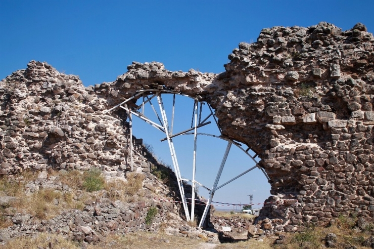 Osmanlı’nın İlk Fethettiği Kale Turizme Açılmalı