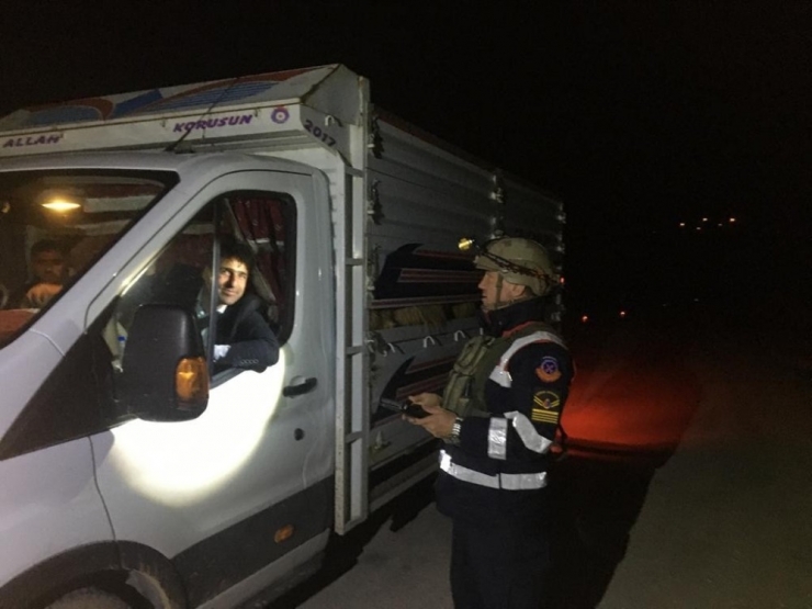 Siirt’te Ağır Yük Taşıyan 445 Araç Denetlendi