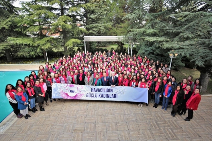 Teı Kadın Çalışanlarıyla Öğle Yemeğinde Buluştu