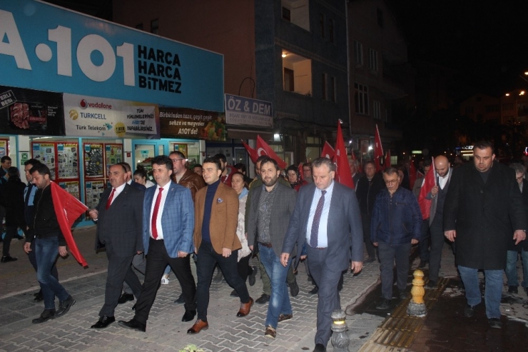 Türkeli’de "Şehitlerimize Saygı" Yürüyüşü