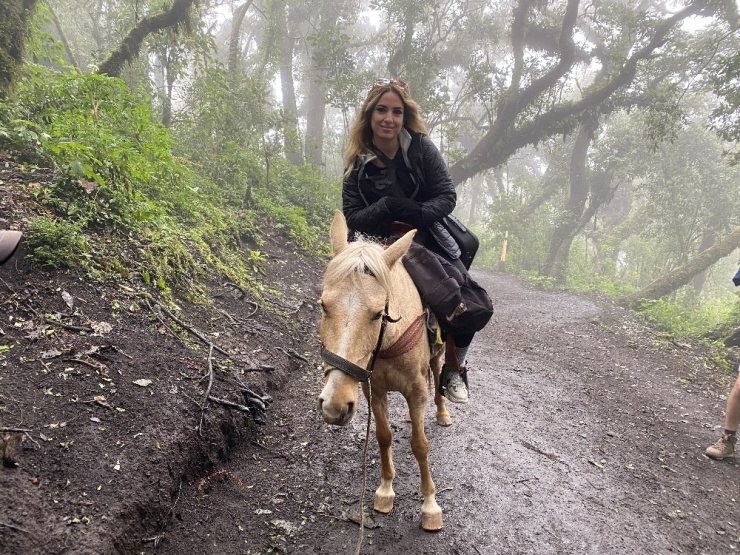 Yanardağ Patlamasının Eşsiz Anları Havadan Görüntülendi