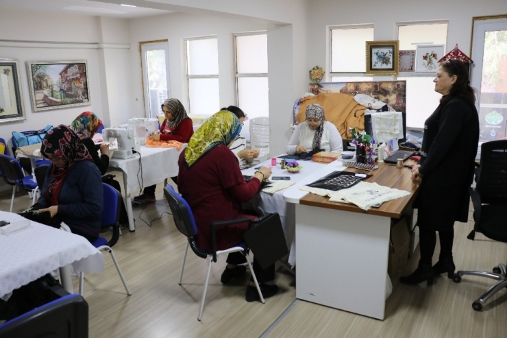 Topçuasım’da 400 Kursiyer Kurslardan Faydalanıyor