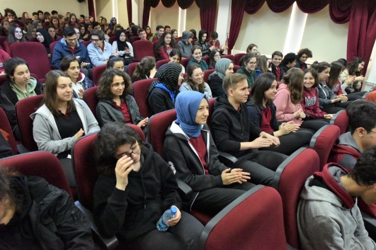 Öğrenciler Sordu, Başkan Kanar Cevapladı