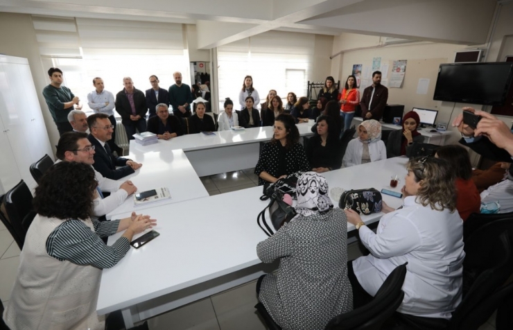 Başkan Işıksu, Okul Ziyaretlerini Sürdürüyor