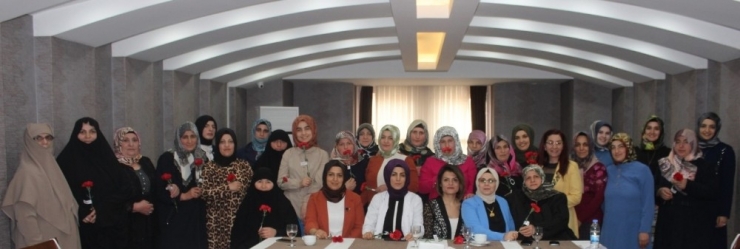 Kadın Çiftçiye ‘Sağlık’ Desteği