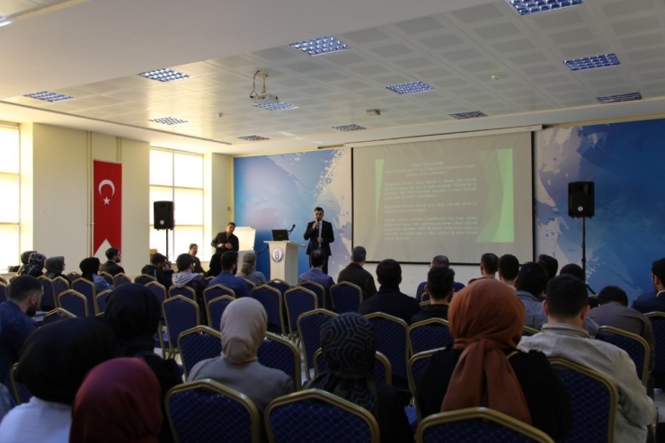 ‘Etkili Öğretmen Olmak’ Konulu Konferans Düzenlendi