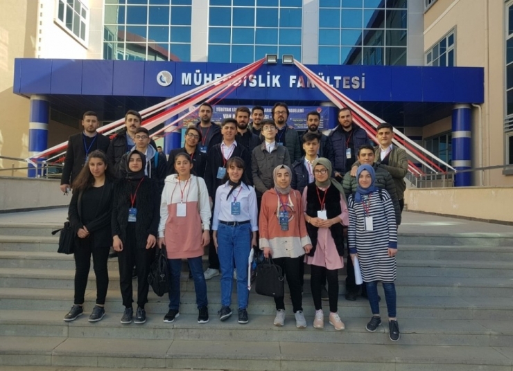 Ahlat Selçuklu Anadolu Lisesinin Tübitak Başarısı