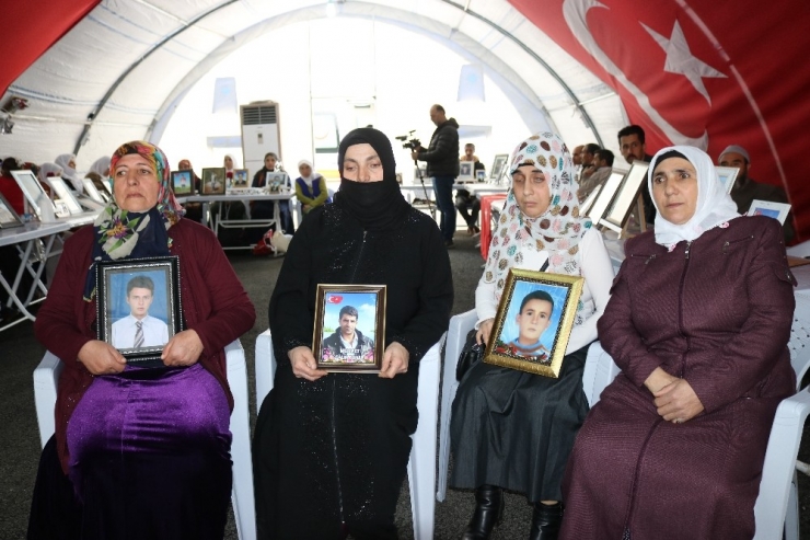 Ailelerin Direnişi Sürüyor, Evlat Nöbetine Katılımlar Devam Ediyor