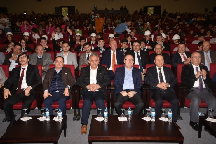 16. Sezon Fırst Lego League Afyonkarahisar Turnuva’ları Yapıldı