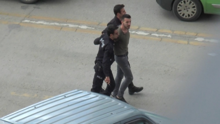 Bıçaklı Cinayete 18 Yıl Hapis Cezası