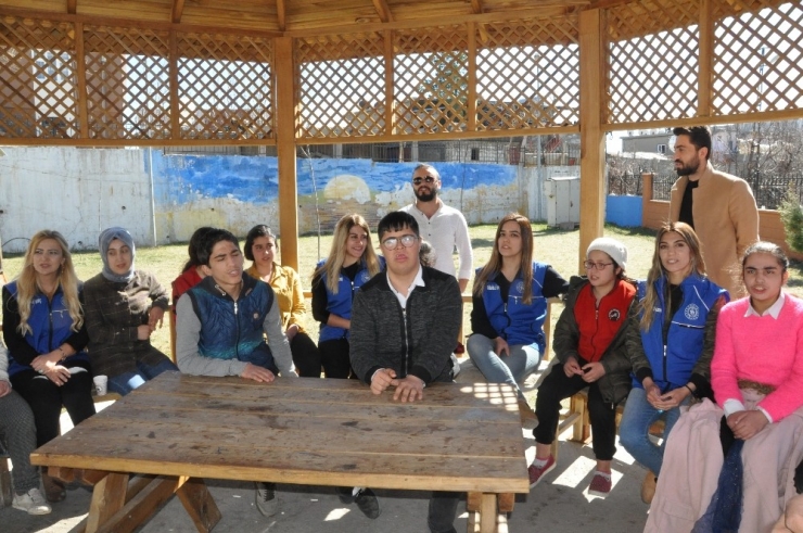 Şırnak’ta Mutlu Çarşamba Projesi