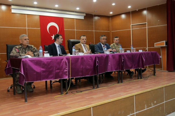 Köse’de Halk Toplantısı Gerçekleştirildi