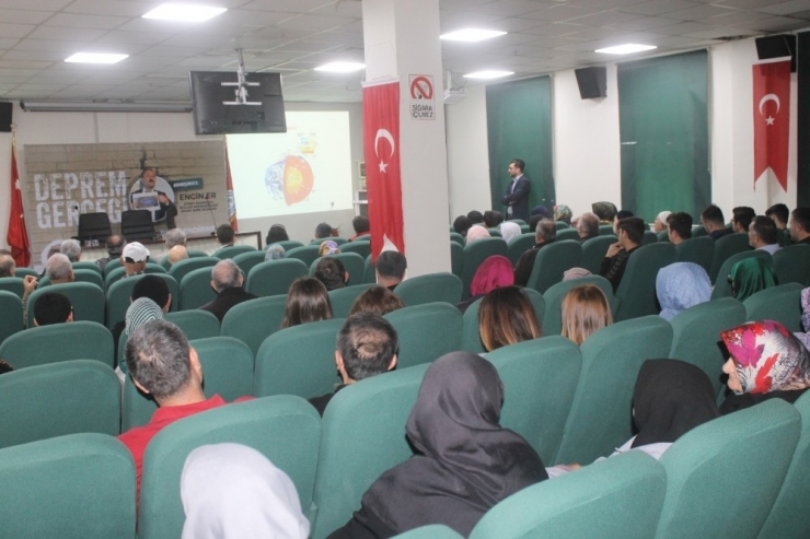 Gürsululara Deprem Konferansı
