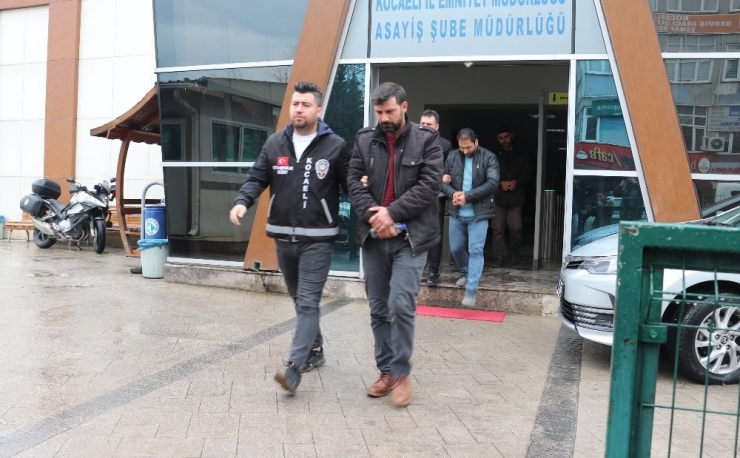 Fabrikadan 130 Bin Tl’lik Oto Lastiği Çalan Şahıslardan 1’i Tutuklandı