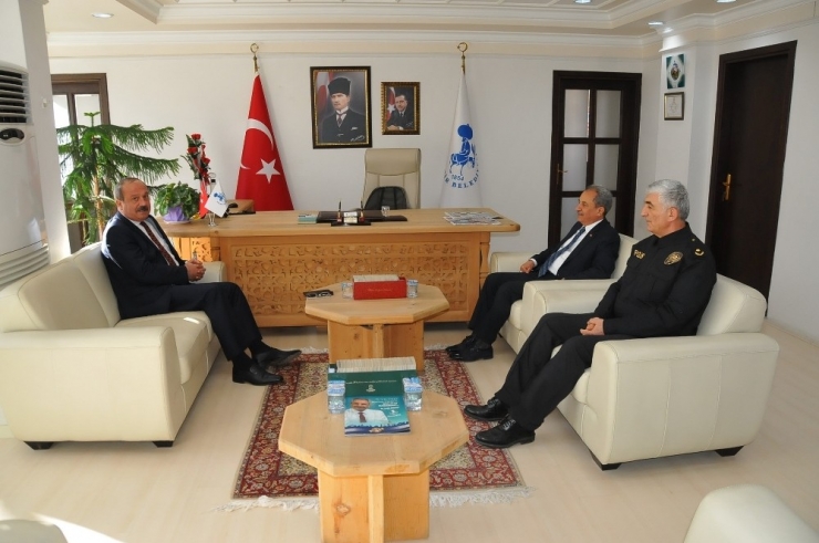 Emniyet Müdürü Mustafa Aydın’dan Başkan Akkaya’ya Ziyaret