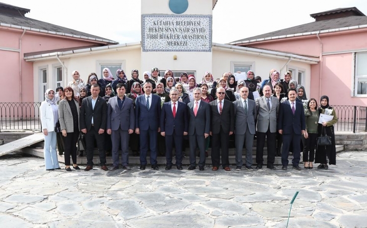 Başkan Işık: "Göç Ve İşsizliğe Çare Bulmalıyız"