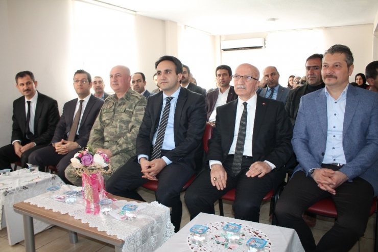 Midyat’ta ’Evrensel Değerler Gençlerle İlerliyor’ Projesi