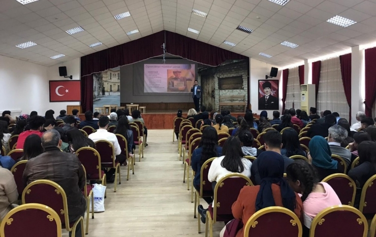 Mersinli Gençler Sosyal Etkinliklerle Kaynaşıyor