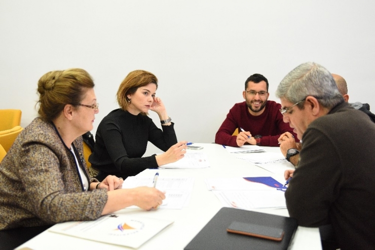 Assim, ‘Dünya Kenti Antalya’ İçin Çalışıyor