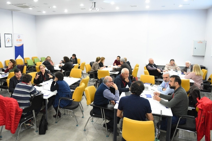 Assim, ‘Dünya Kenti Antalya’ İçin Çalışıyor