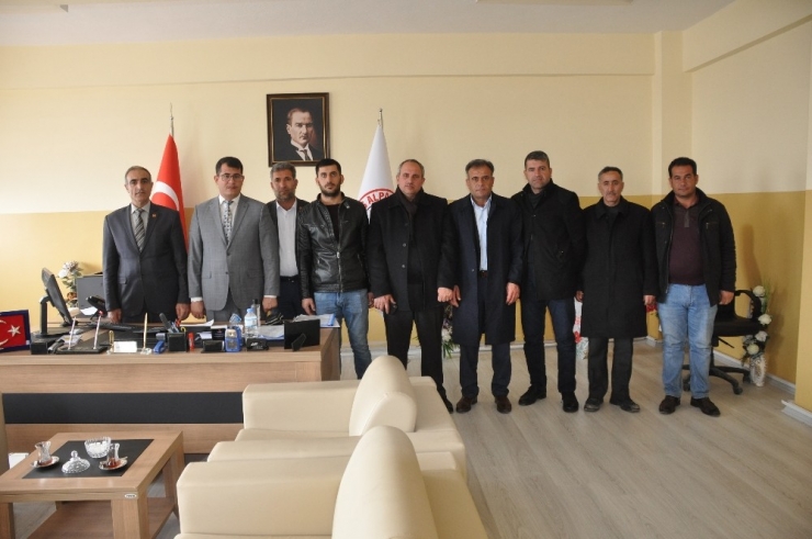 Muhtarlardan Yüksekokulu Müdürü Halidi’ye Ziyaret