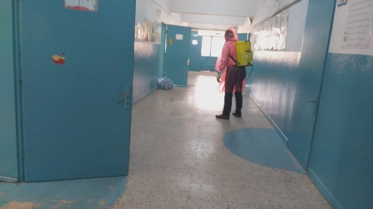 Okul Müdüründen Korona Virüse Karşı Tedbir