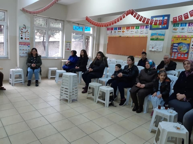 Sağlıklı Beslenmeyi Öğreniyorlar