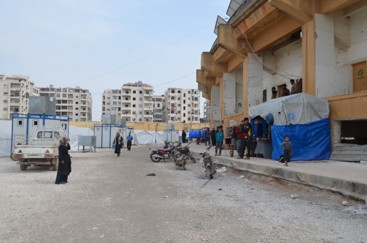 Stadyumda Yaşıyorlar