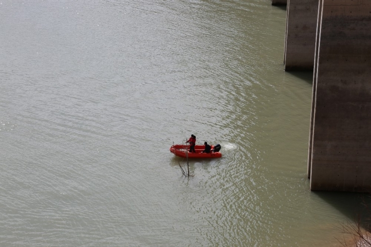 Kayıp Gülistan’ı Arama Çalışmaları Sürüyor