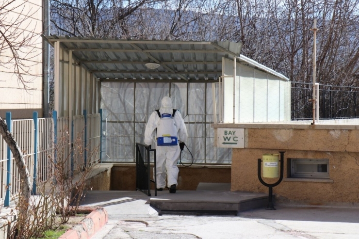 Ürgüp Belediyesinden Korona Virüsüne Karşı “İlaçlama” Tedbiri