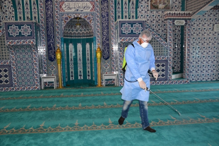 Yenice’de Dezenfekte Çalışmaları Devam Ediyor