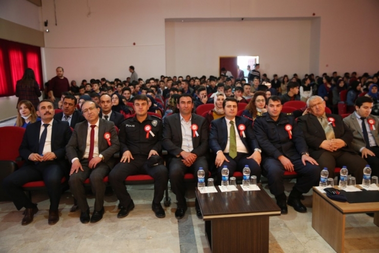 İhsaniye’de Milli Şair Anıldı