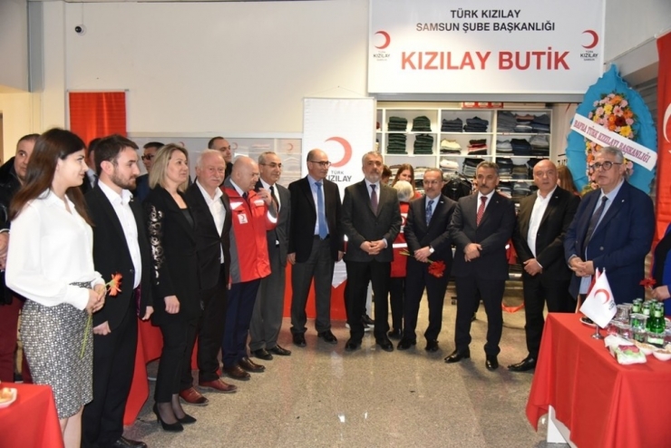 36. Kızılay Öğrenci Butik Mağazası Omü’de Açıldı