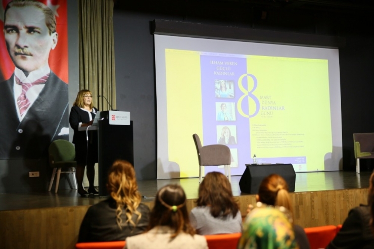 Agü’de “İlham Veren Güçlü Kadınlar” Konulu Panel