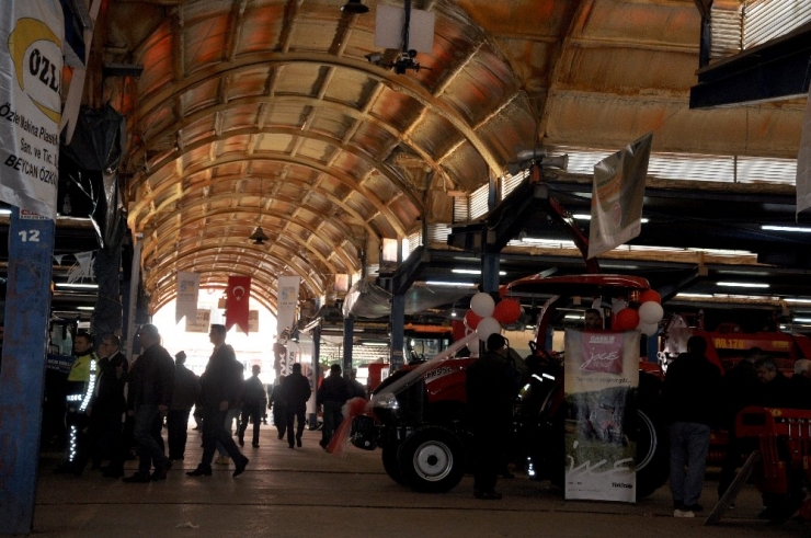 Karacabey’de Gıda Tarım Ve Hayvancılık Fuarı Kapılarını Açtı