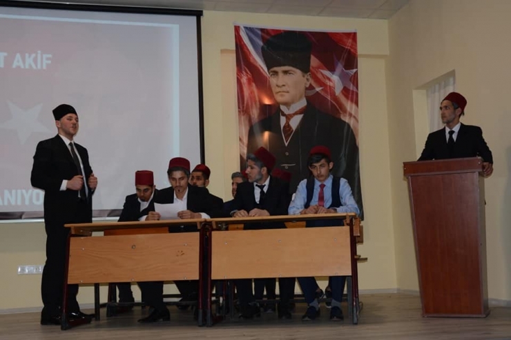 Lapseki’de İstiklal Marşı’nın Kabulünün 99. Yıl Dönümü Kutlandı