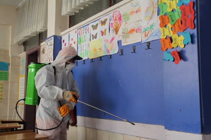 Çorum’da Okullar İlaçlanıyor