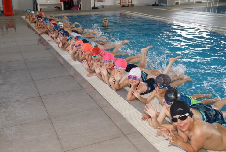 Çorlu’da Yüzme Bilmeyen Kalmayacak