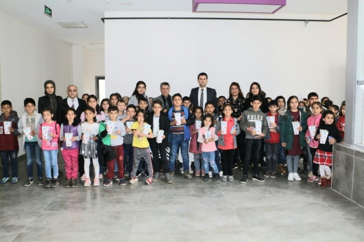 Kaymakam Beşikci Minik Öğrencilerle Bir Araya Geldi