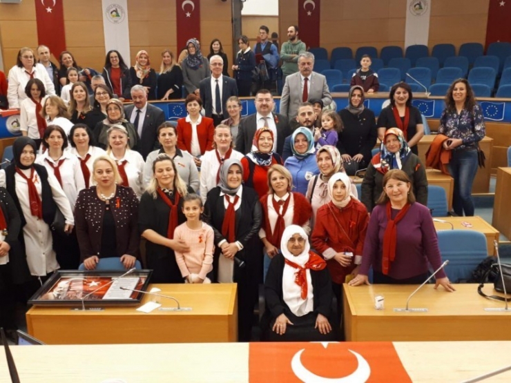 12 Mart’a Yakışır Yarışma