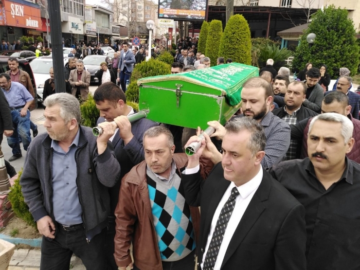 Başkan Öner’in Annesi Son Yolculuğuna Uğurlandı