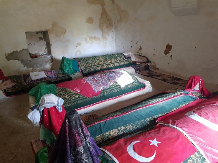 Tarihi Mezarlığa Defineciler Saldırdı