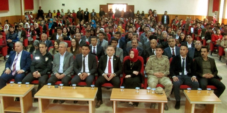 Araban’da İstiklal Marşının Kabulü Programı Düzenlendi