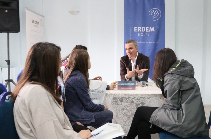 Hkü Akademisyenleri, Erdem Koleji Kariyer Günlerinde