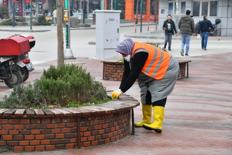 Isparta Belediyesi Şehirdeki Korona Virüs Riskine Karşı Önlemlerini Arttırdı