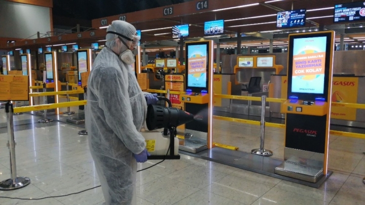 Sabiha Gökçen Havalimanı Dezenfekte Edildi