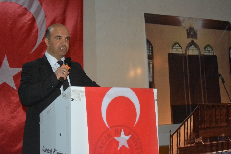 Ayvacık’ta İstiklal Marşı’nın Kabulünün 99. Yıl Dönümü Kutlandı