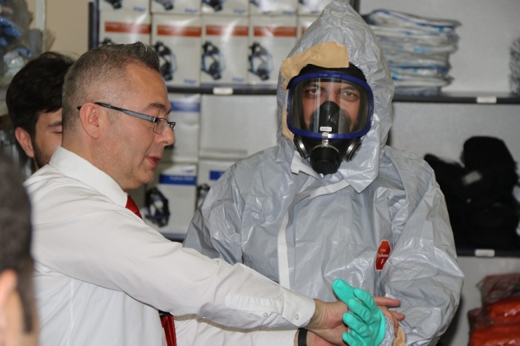 Kayseri’ De Hastane Çalışanlarına Tıbbı Farkındalık Kbrn Eğitimi Verildi.